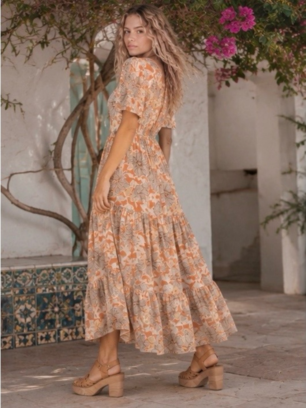 Band of the Free Apricot Floral Tiered Maxi Dress Size Small NWT - Picture 3 of 9
